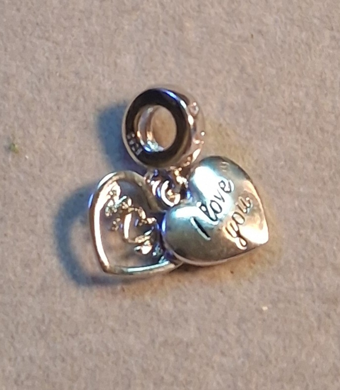 925 Sterling Silver “Mom” Heart Charm Bracelet - Image 3